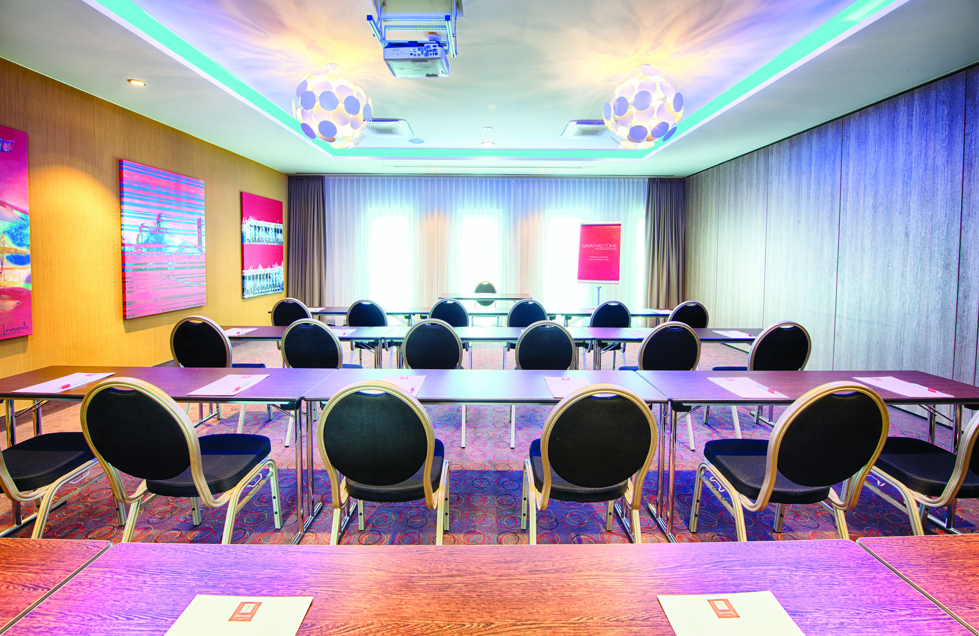 Фото Leonardo Hotel Munich City South