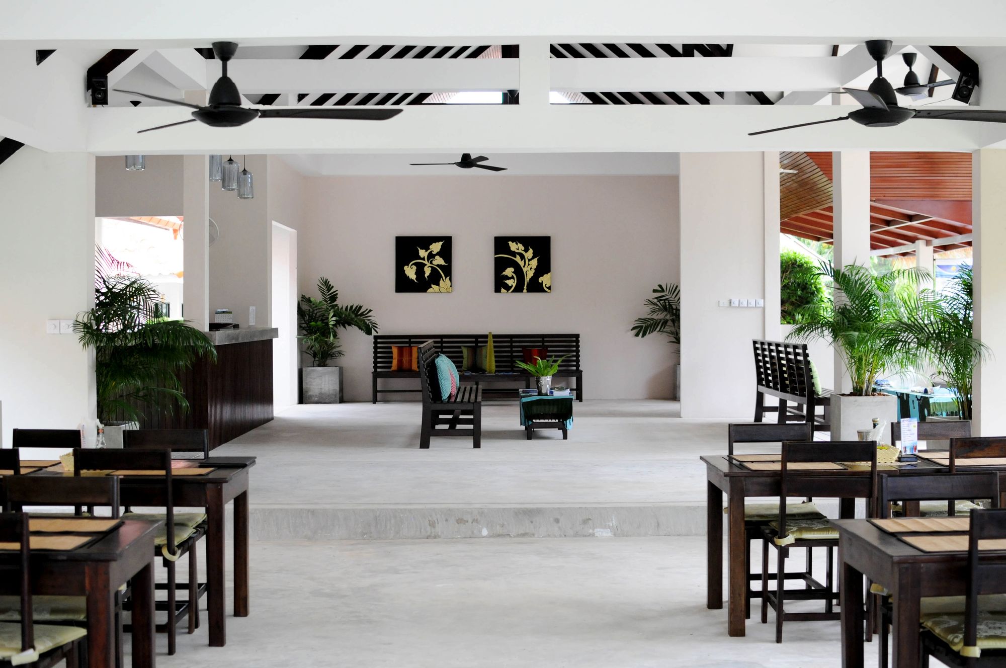 Фото Naiharn Beach Resort