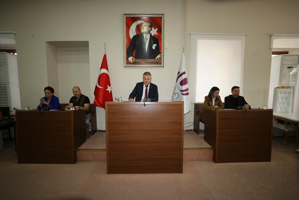 Mass media office Window Newspaper, Urla, photo