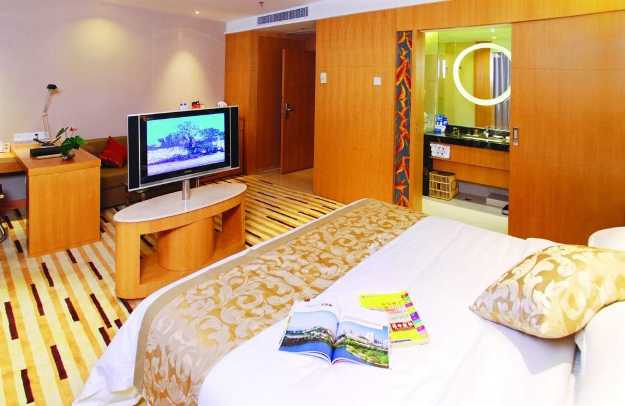 Фото Hua Yu Min Fu Hotel - Zhuhai