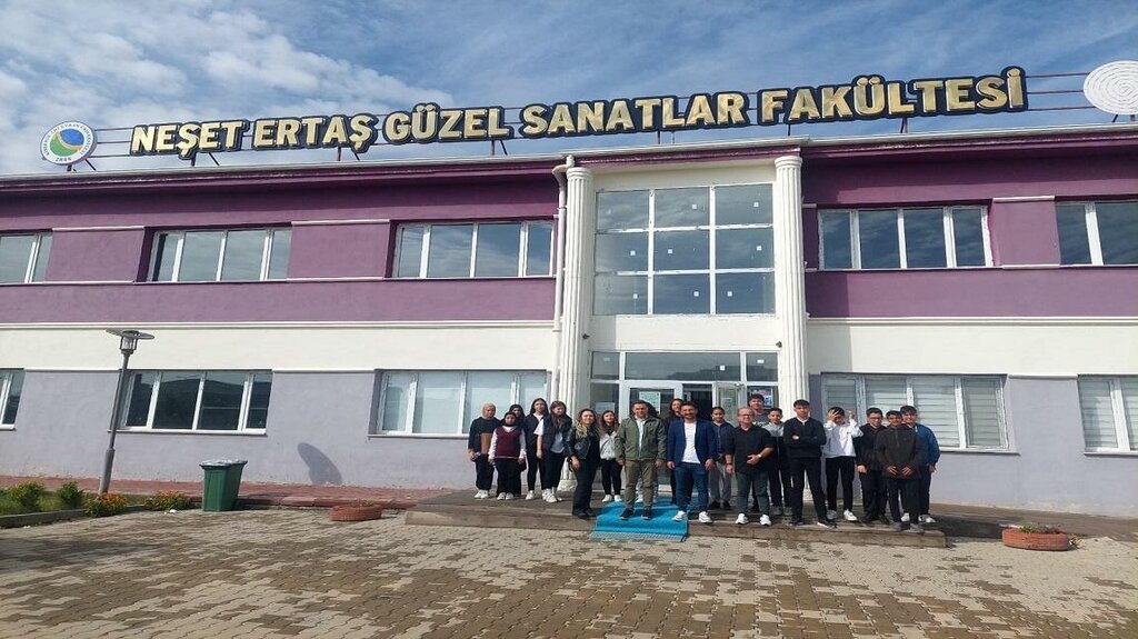 School Asikpasa Middle School, Kirsehir, photo