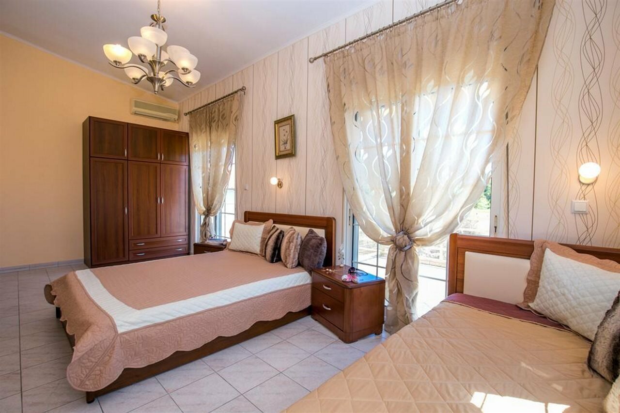 Фото Markos Studios