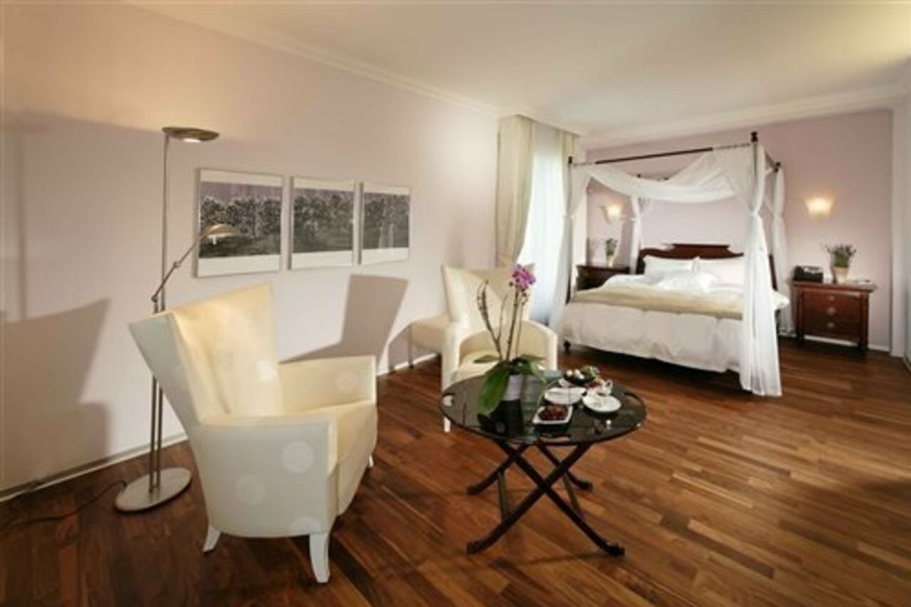 Фото Hotel Eden Spiez