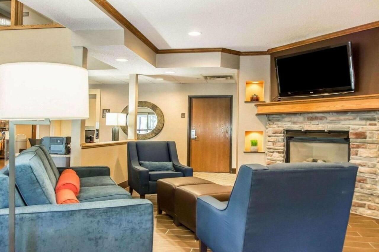 Фото Comfort Inn North/Polaris