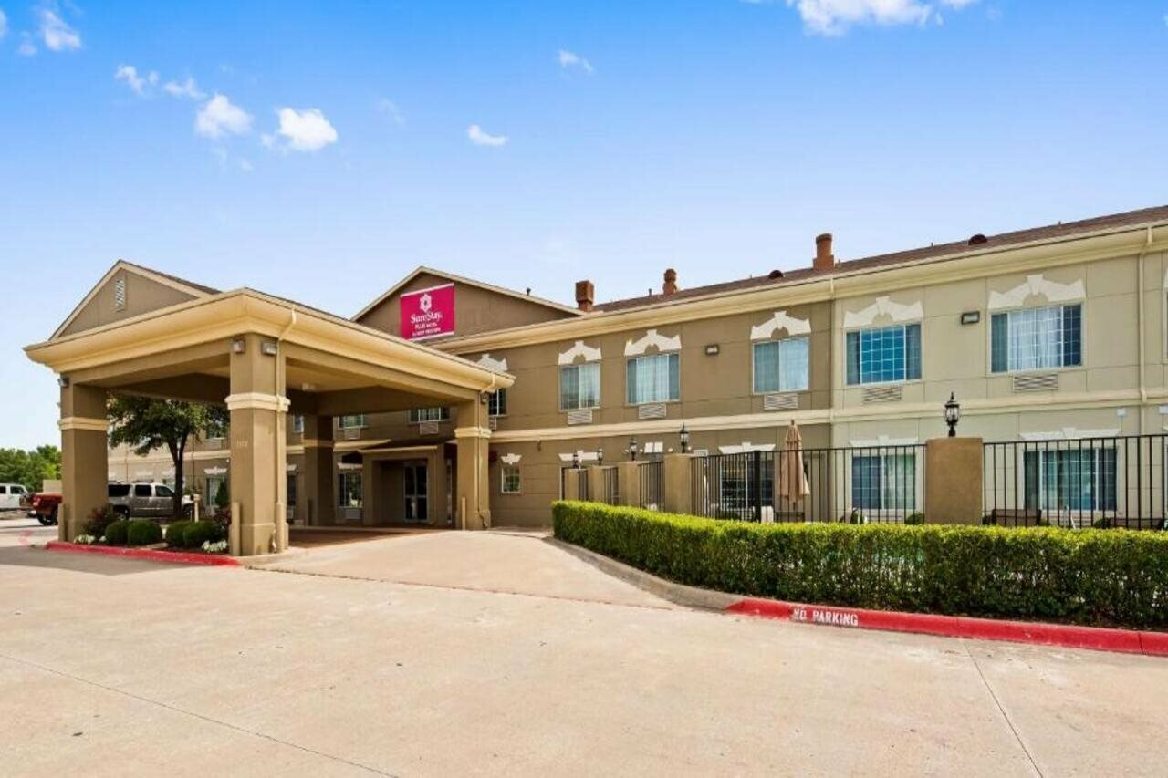 Фото SureStay Plus Hotel by Best Western Mesquite