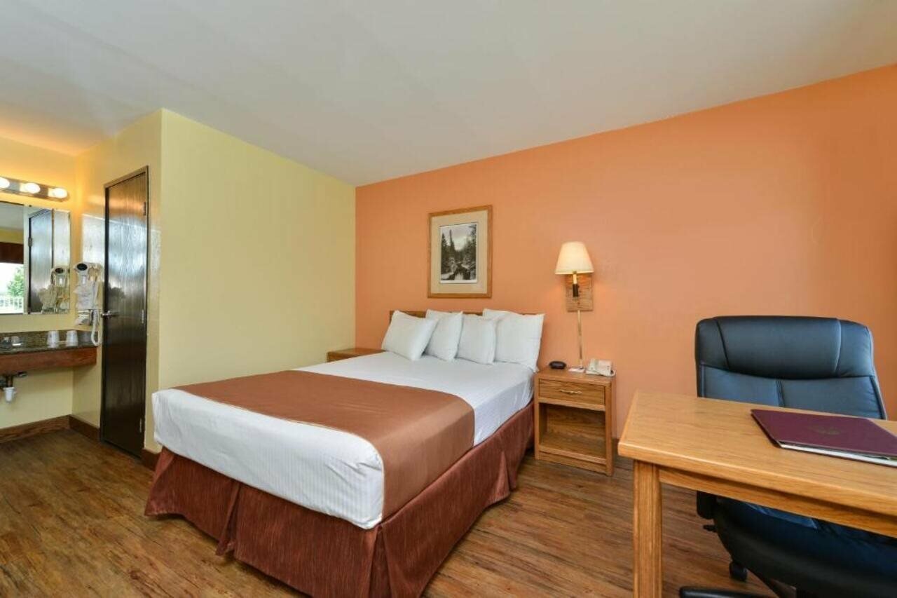 Фото Super 8 by Wyndham Rapid City