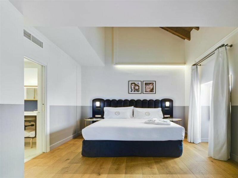 Фото Casa Alberola Alicante, Curio Collection by Hilton