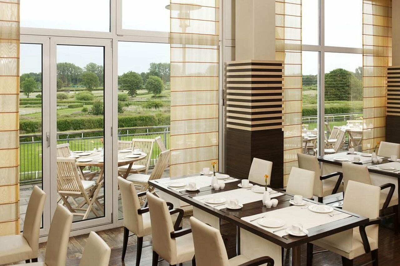 Фото Nh Hamburg Horner Rennbahn