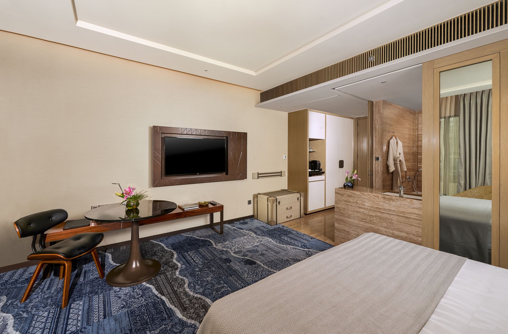 Фото The Den Bengaluru