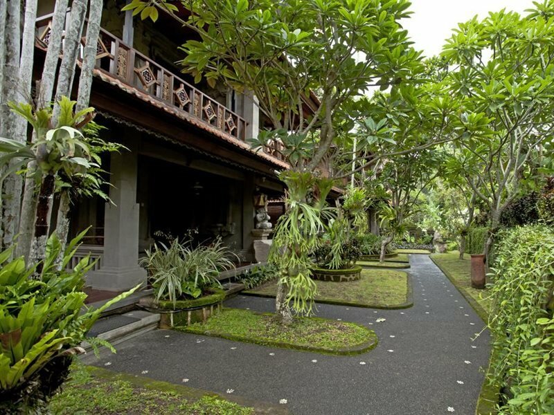 Фото Artini Cottages 1