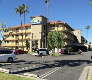 Гостиница Days Inn by Wyndham Buena Park в Буэна-Парк