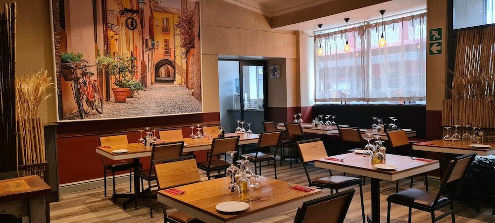 Фото Parliament Hotel