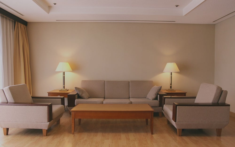 Фото Swiss Grand Hotel