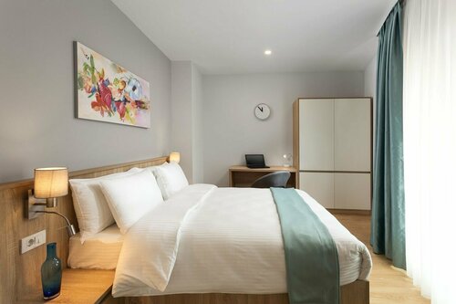 Гостиница Athina Suites Hotel в Бухаресте