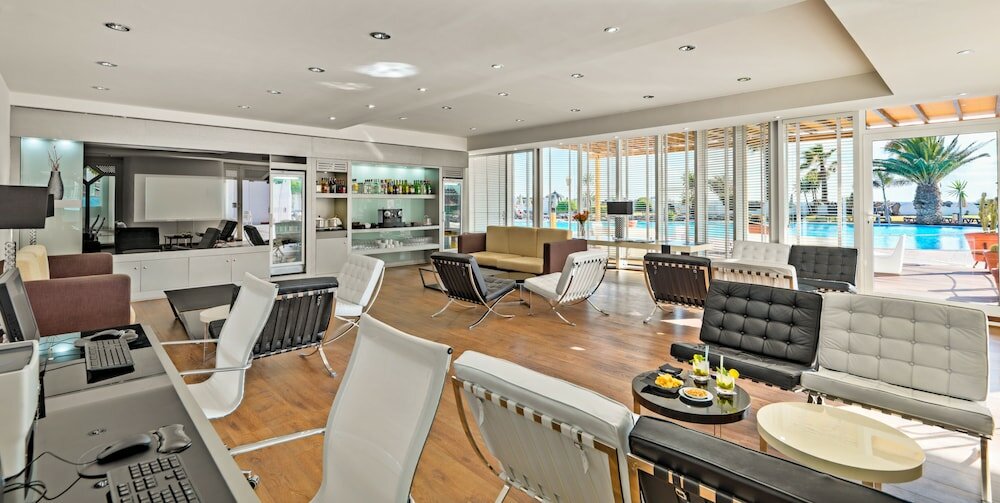 Фото H10 Timanfaya Palace