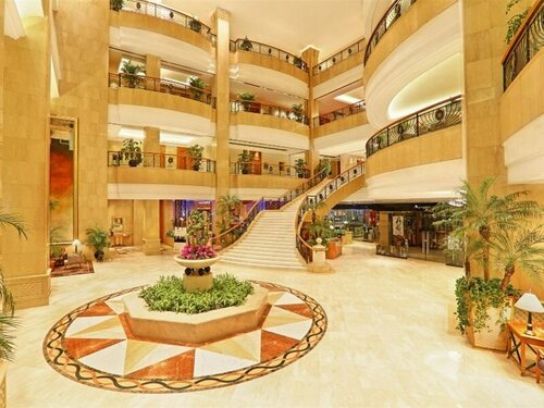 Внешний вид отеля Sheraton Chengdu Lido Hotel в Чэнду, фото 4