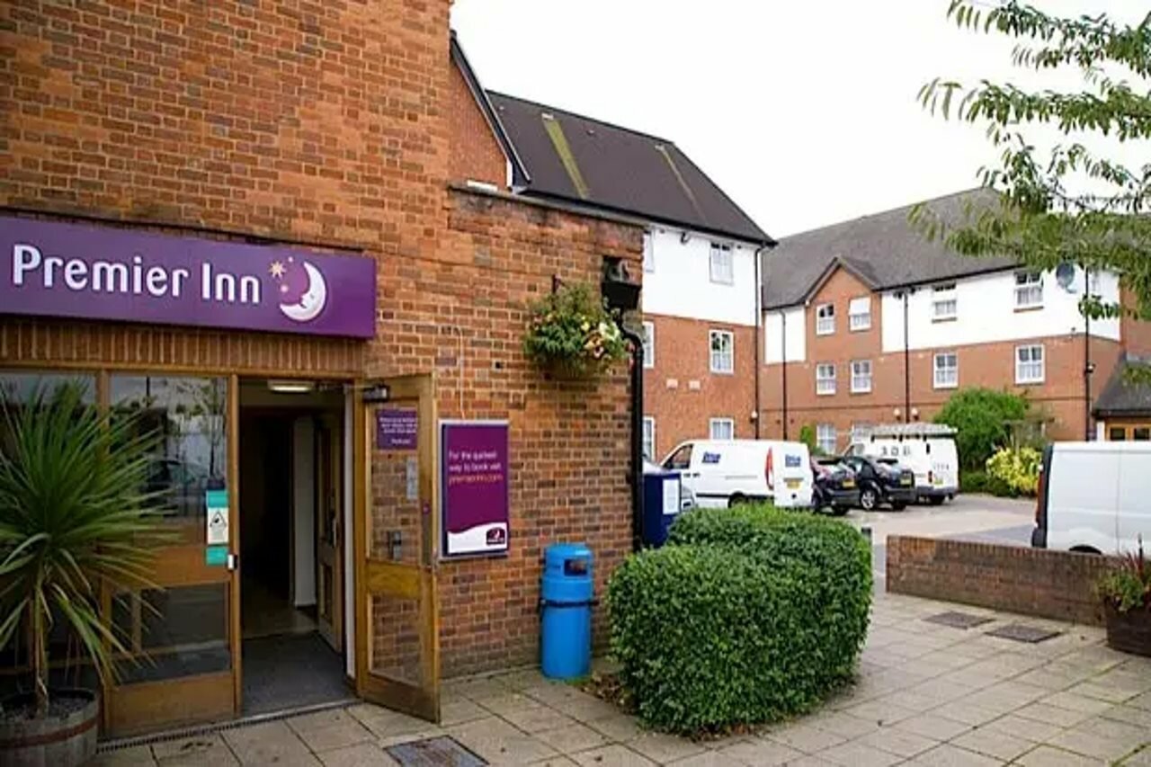 Фото Premier Inn London Harrow