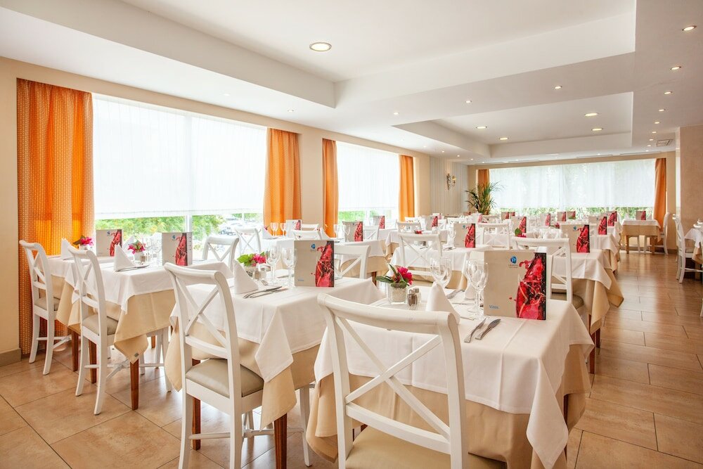 Фото Grupotel Orient