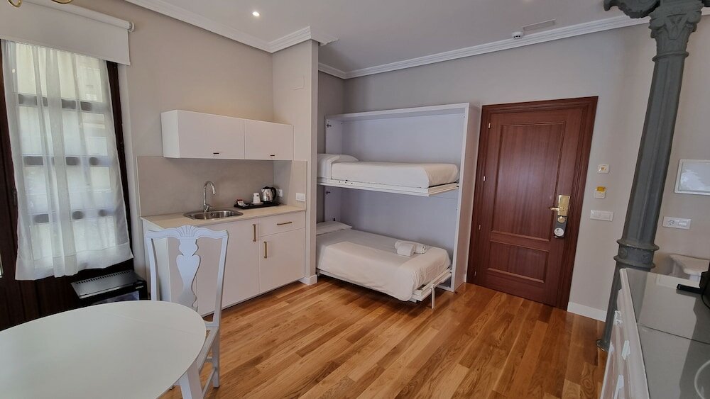 Фото Hotel Infanta Isabel