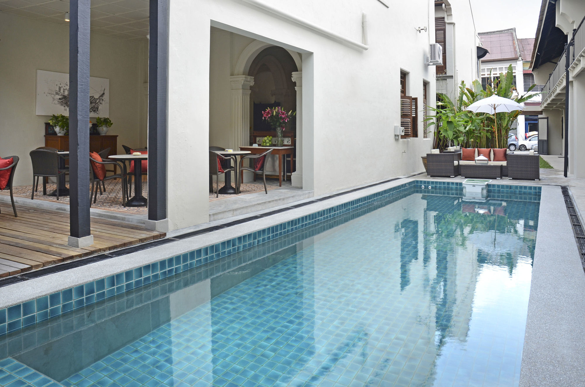 Фото Noordin Mews