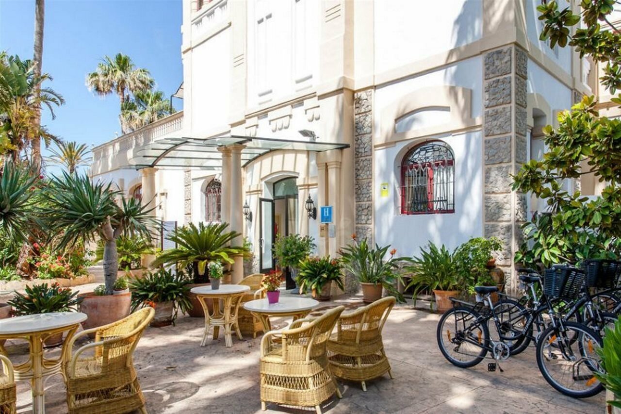 Фото Отель Ciutat Jardi