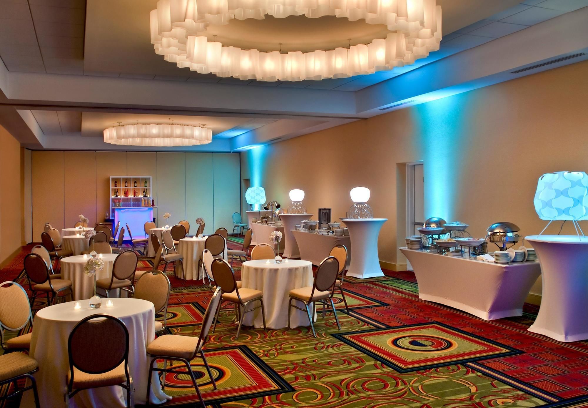 Фото Long Island Marriott