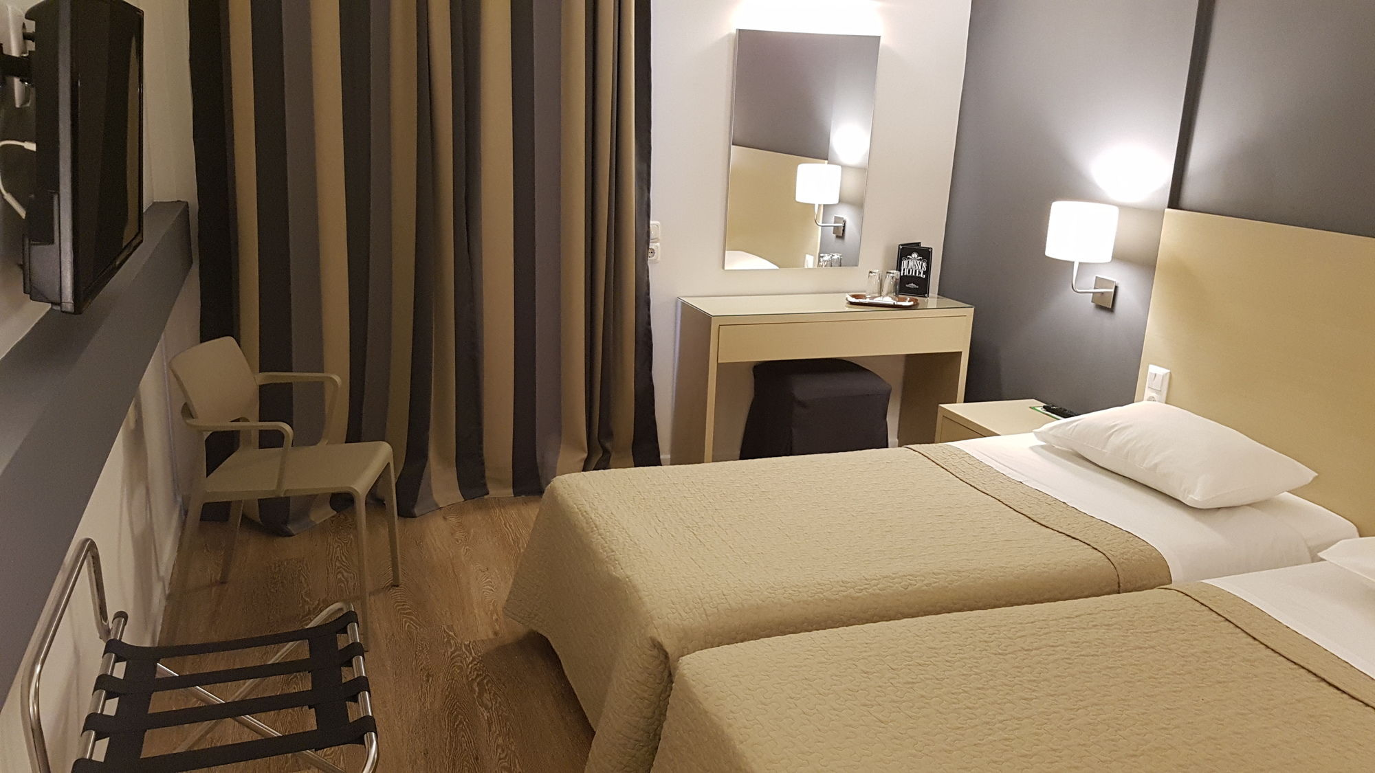 Фото Dionissos Hotel