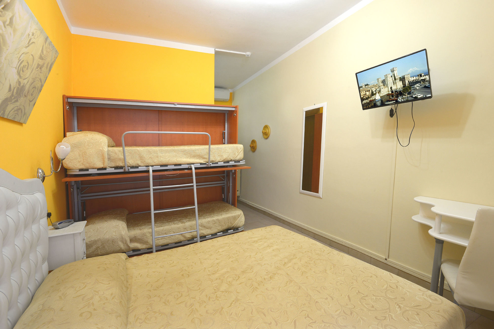 Фото Hotel Ristorante Commercio