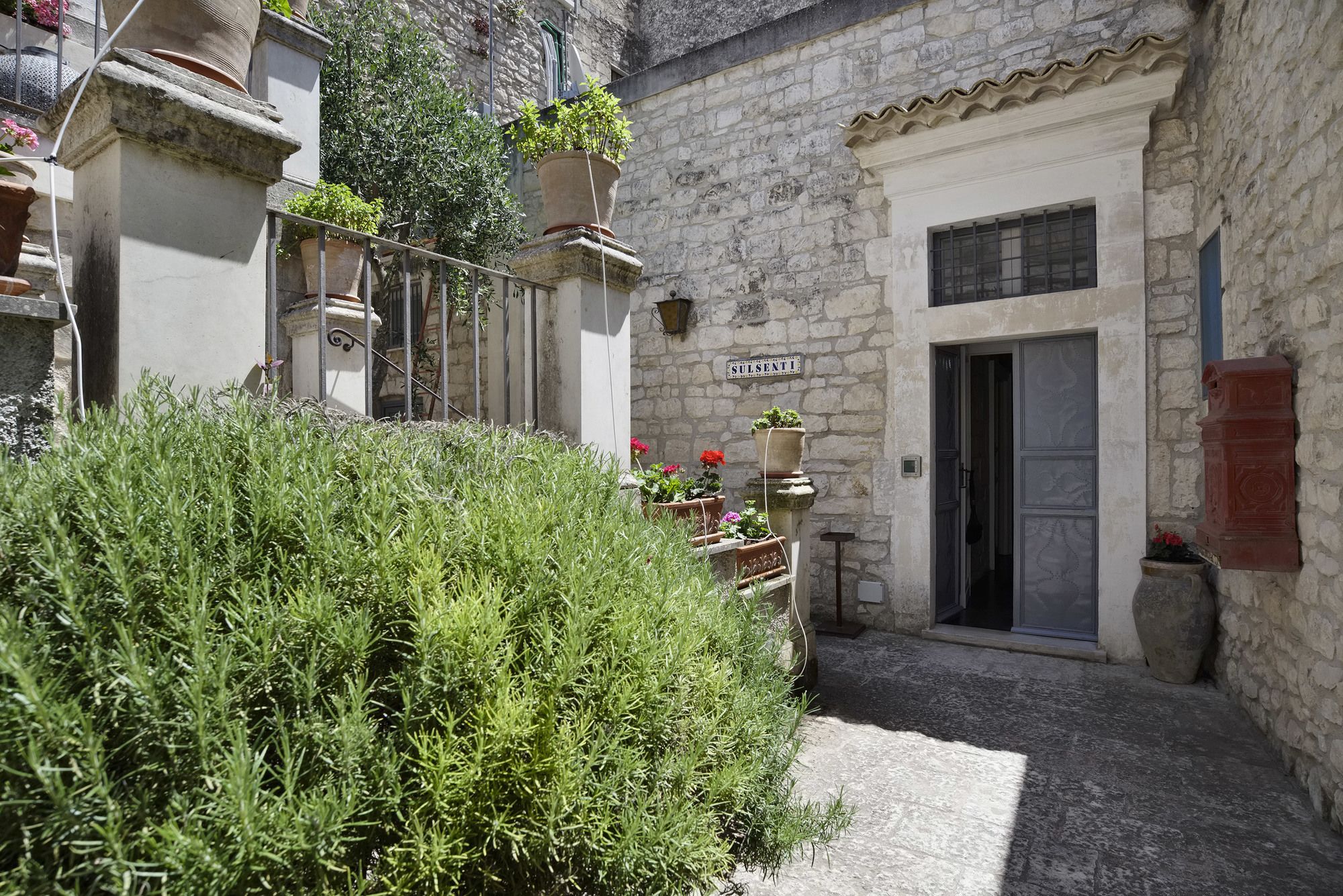Фото Edel Emotional Domus Et Luxury