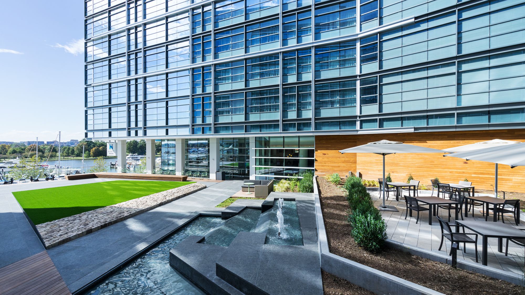 Фото Hyatt House Washington DC/The Wharf