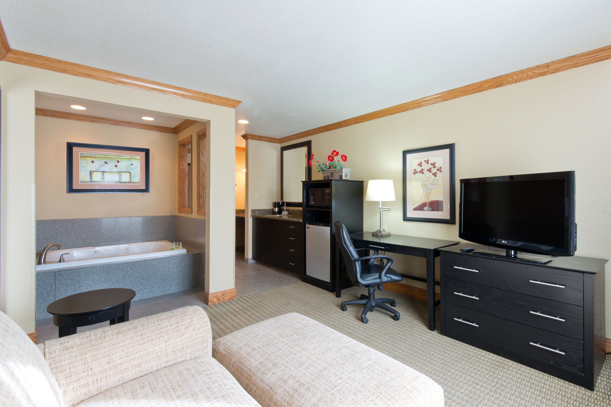 Фото Holiday Inn Express & Suites - North Platte, an Ihg Hotel