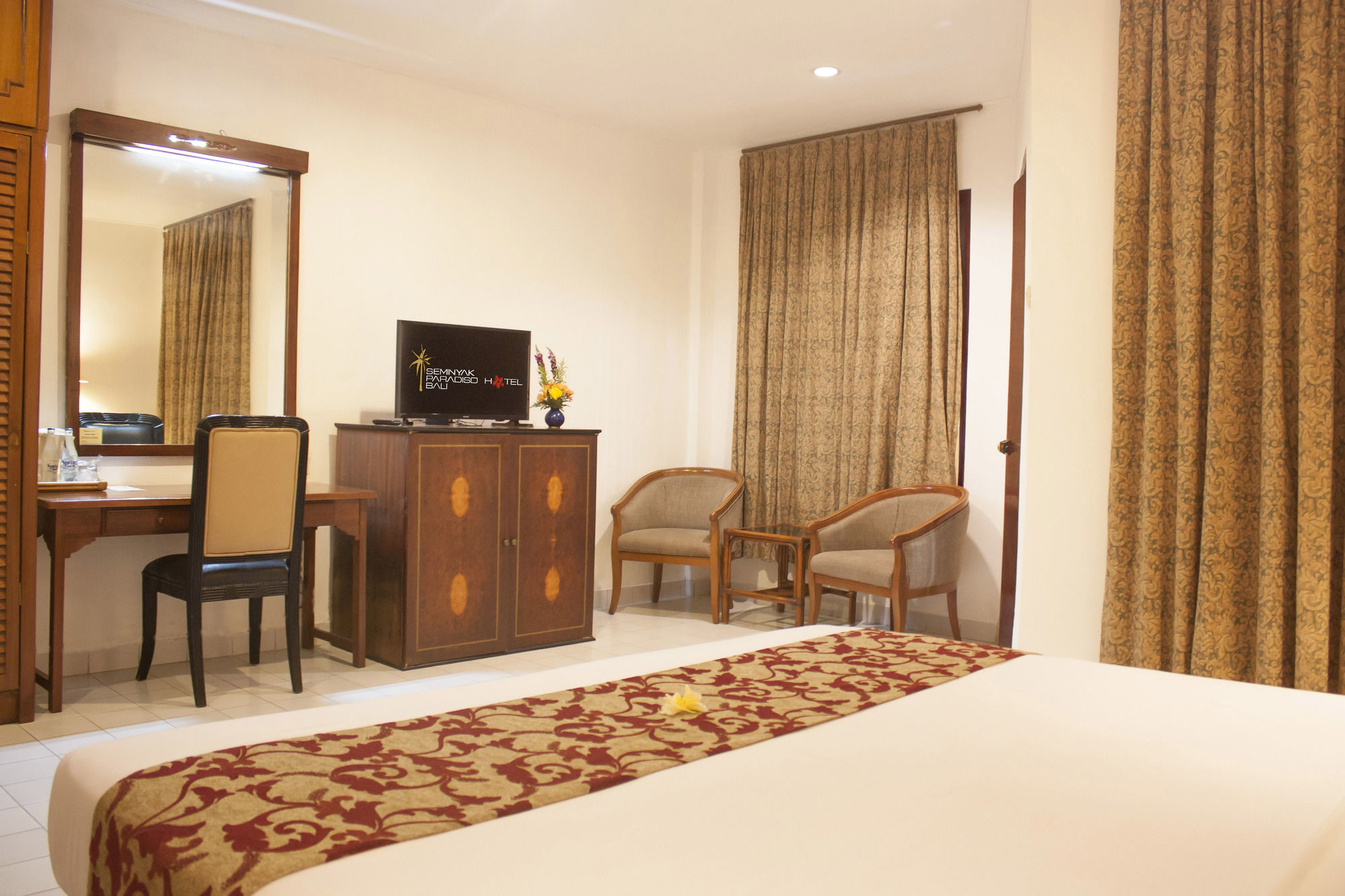 Фото Seminyak Paradiso Hotel