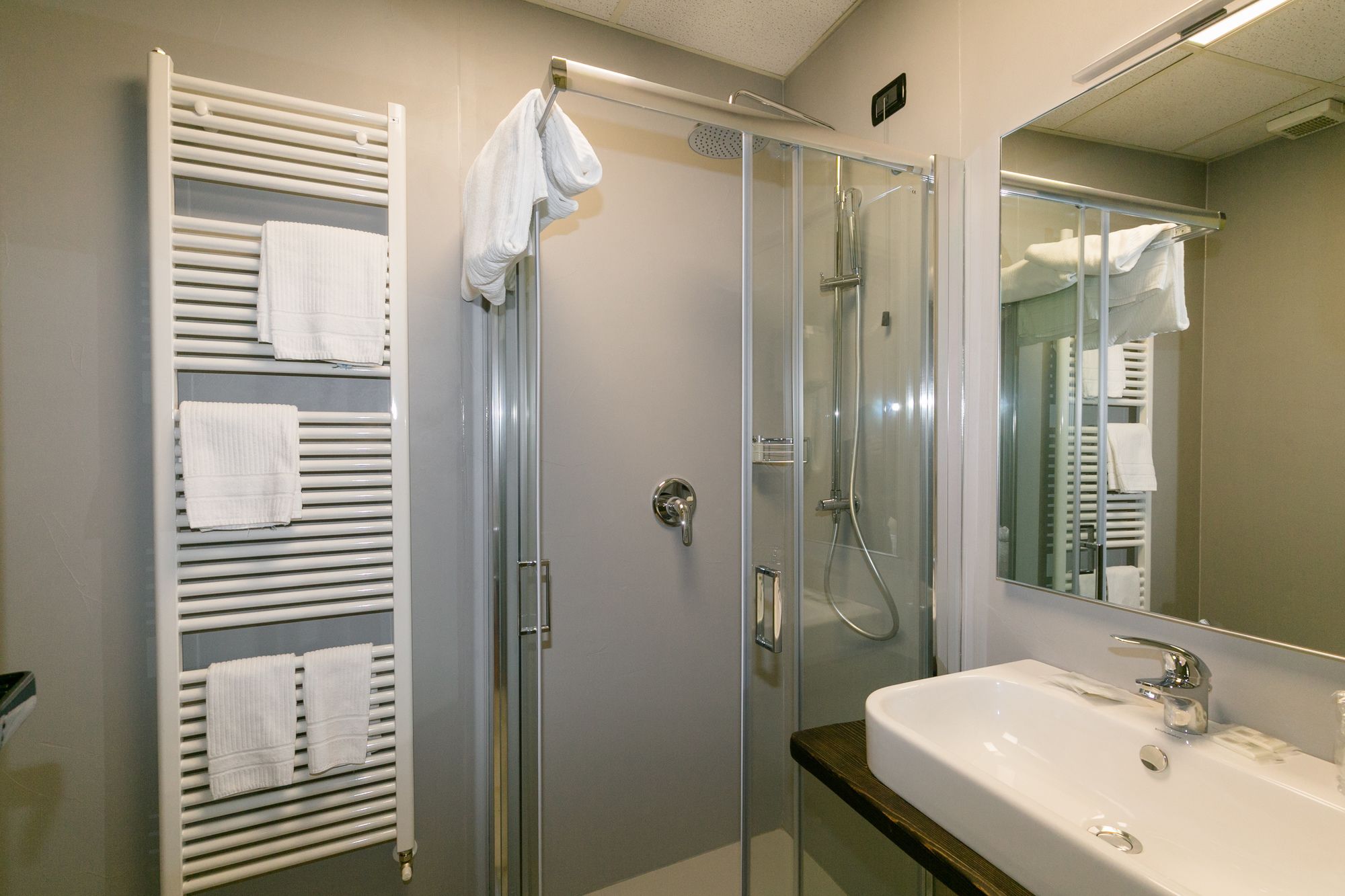 Фото Hotel Mon Repos