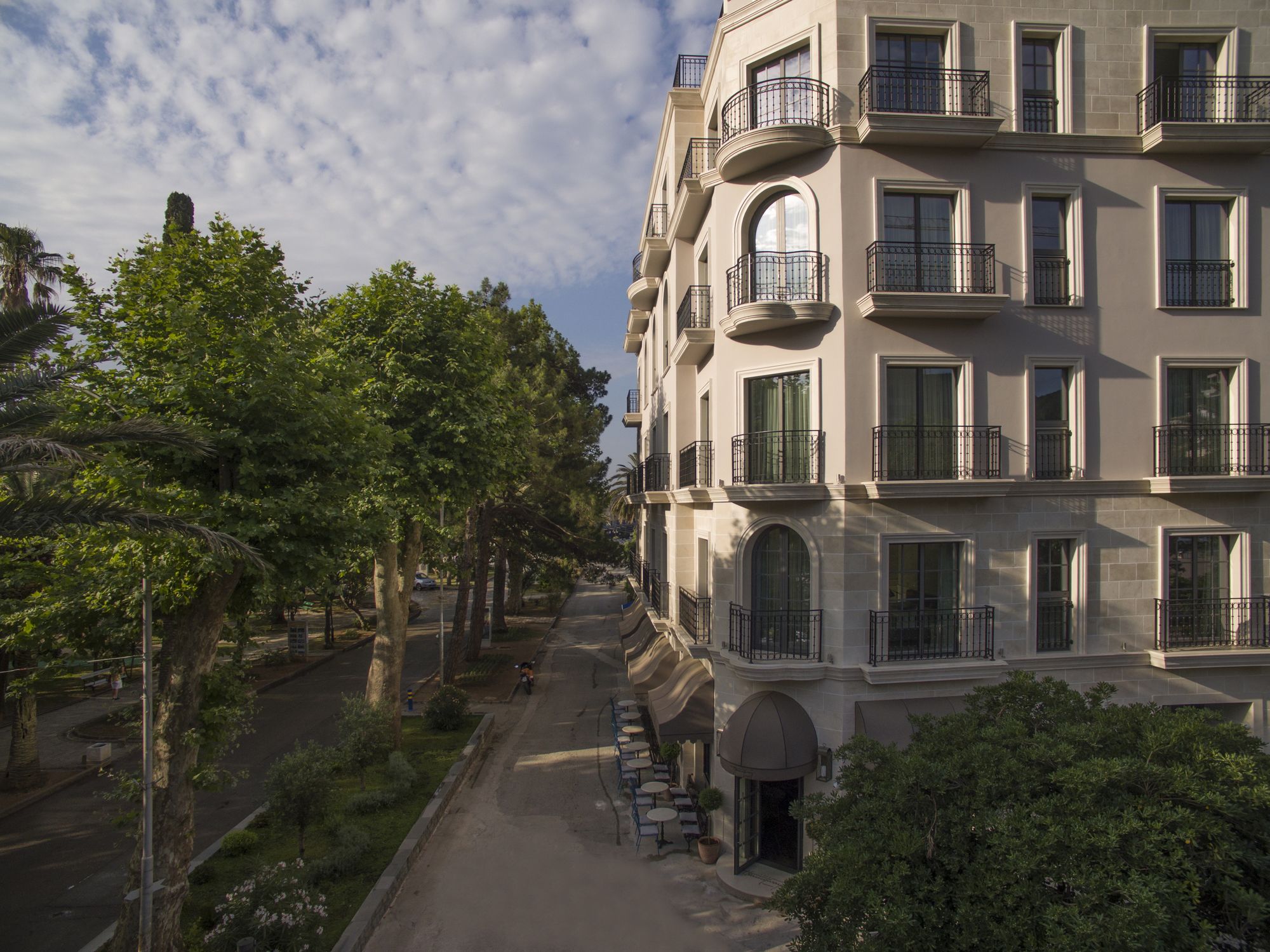 Фото Hotel Majestic