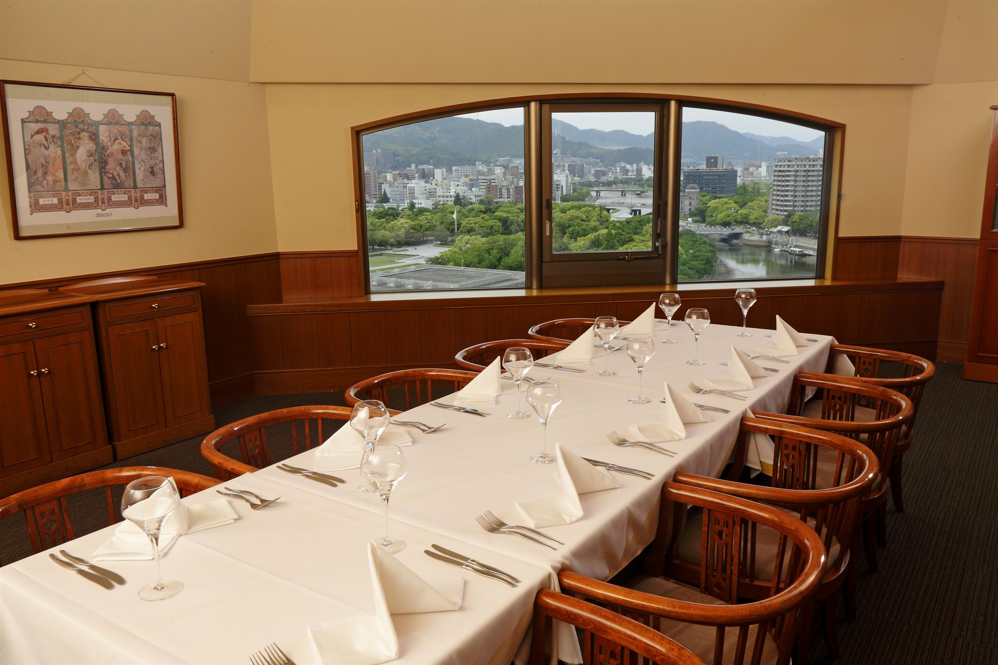 Фото HOTEL MYSTAYS Hiroshima Peace Park