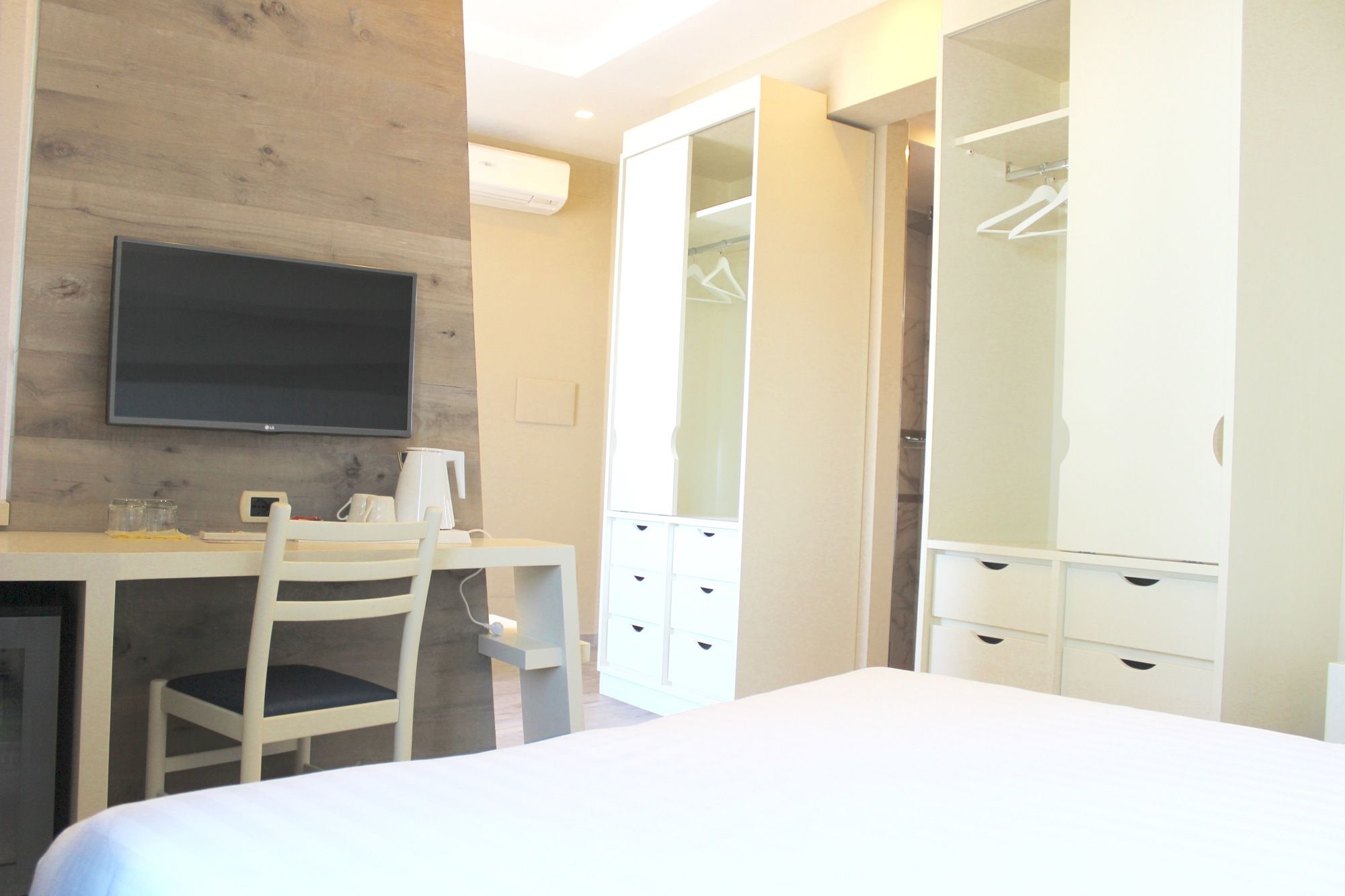 Фото Astoria Vico Hotel