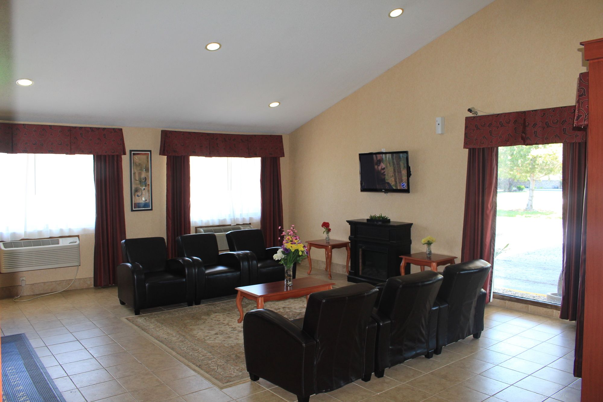 Фото Baymont by Wyndham Perrysburg