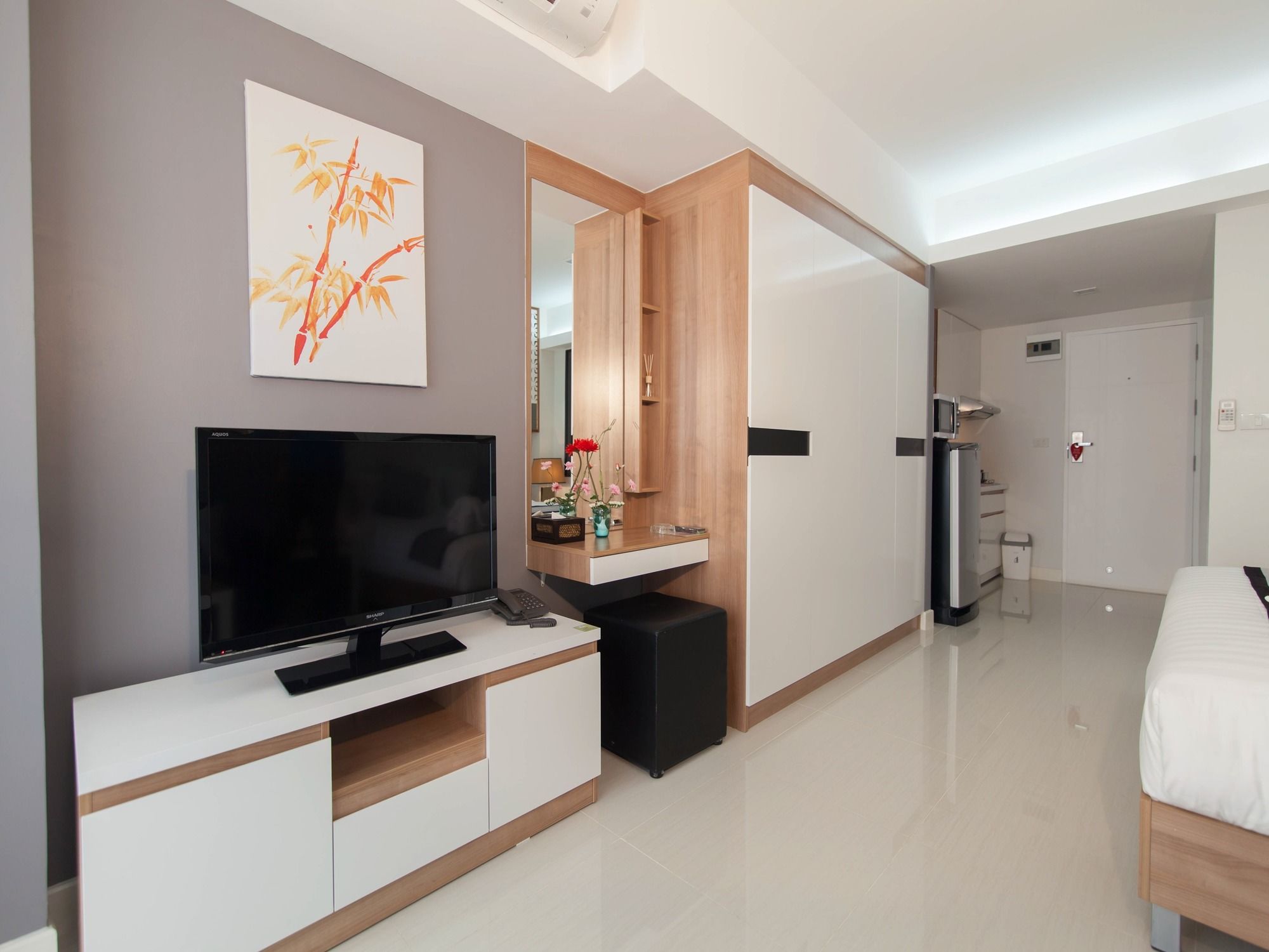 Фото Racha Residence Sri Racha