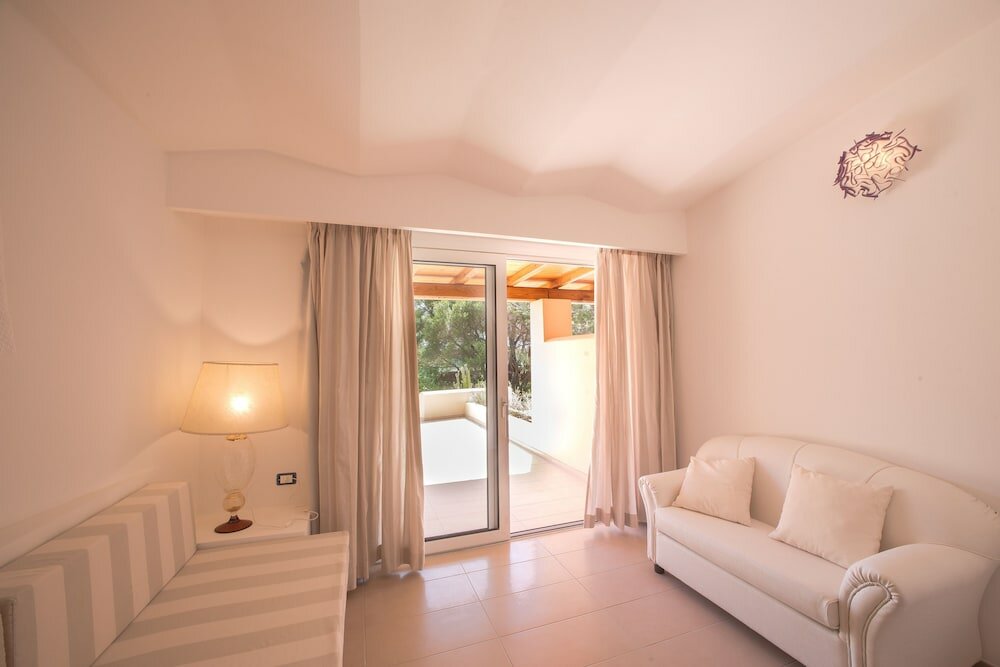 Фото Hotel Ollastu