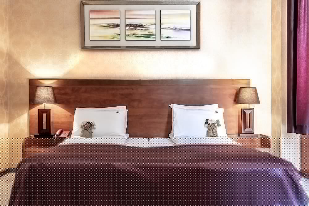 Фото Maxim Boutique Hotel