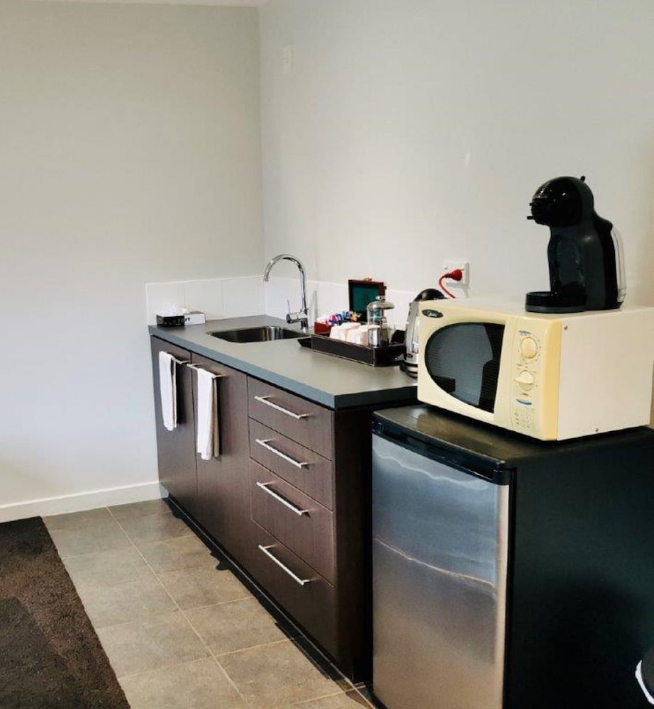 Фото Airport Delta Motel