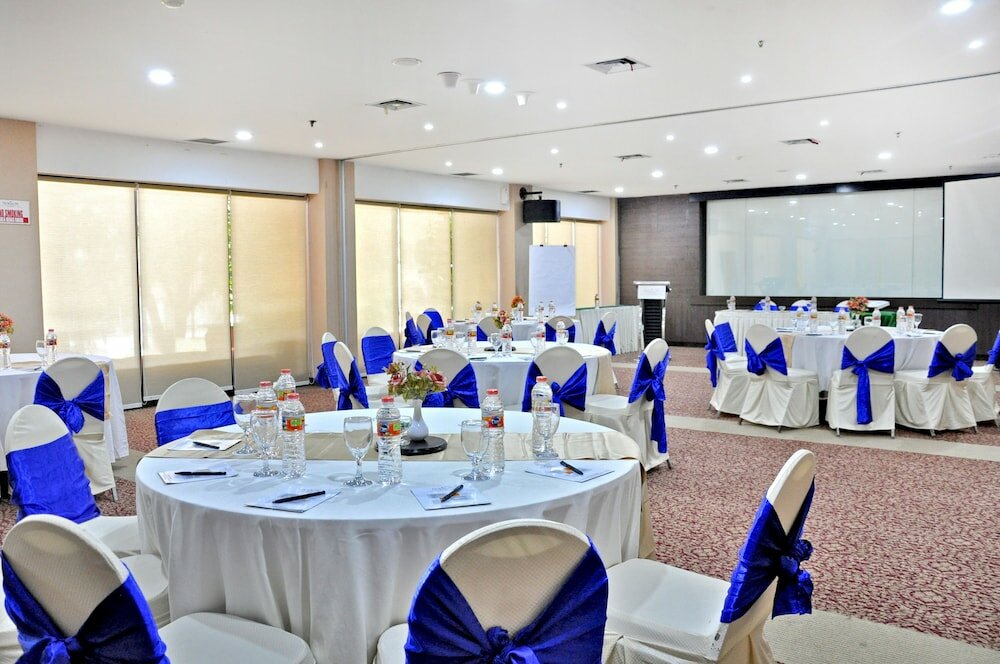 Фото Hotel Horison Ultima Makassar