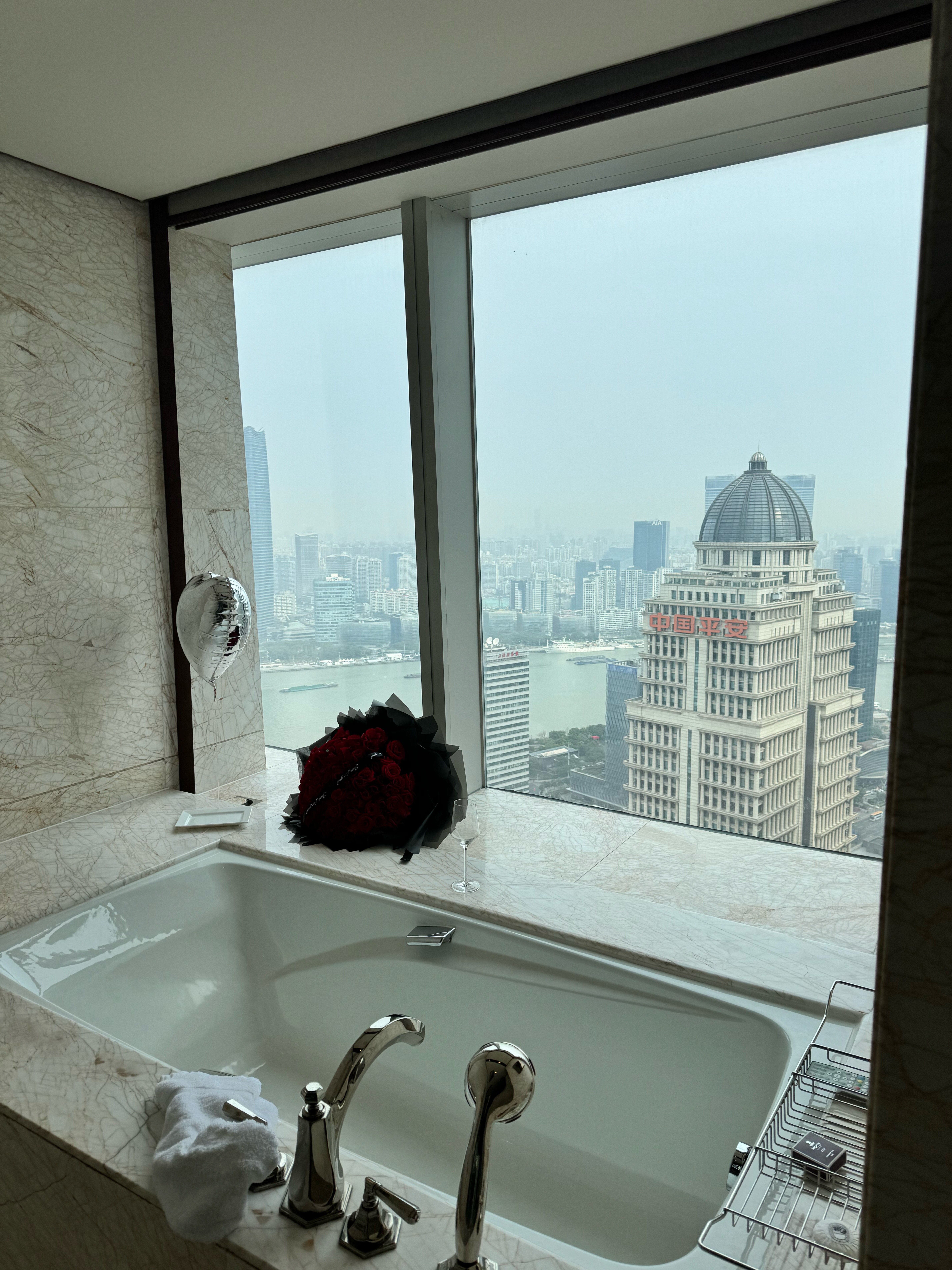 Фото The Ritz-Carlton Shanghai, Pudong