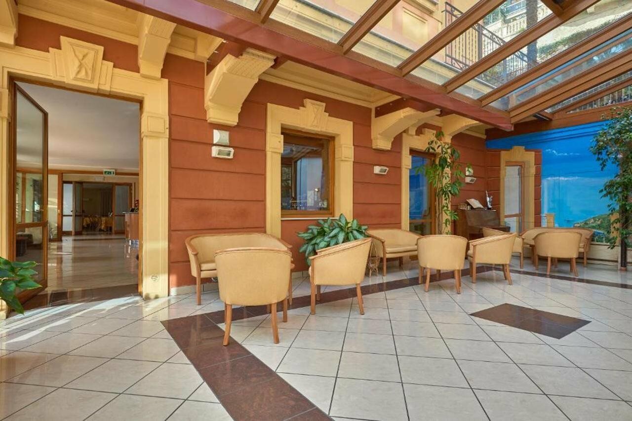 Фото отеля 3