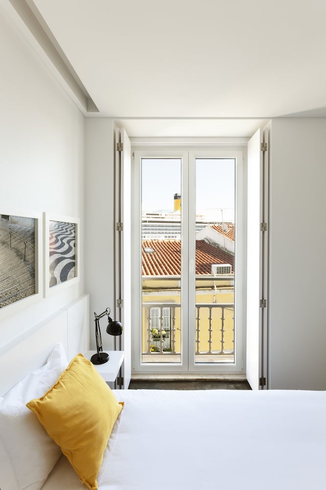 Фото Hello Lisbon Santa Apolonia Apartments