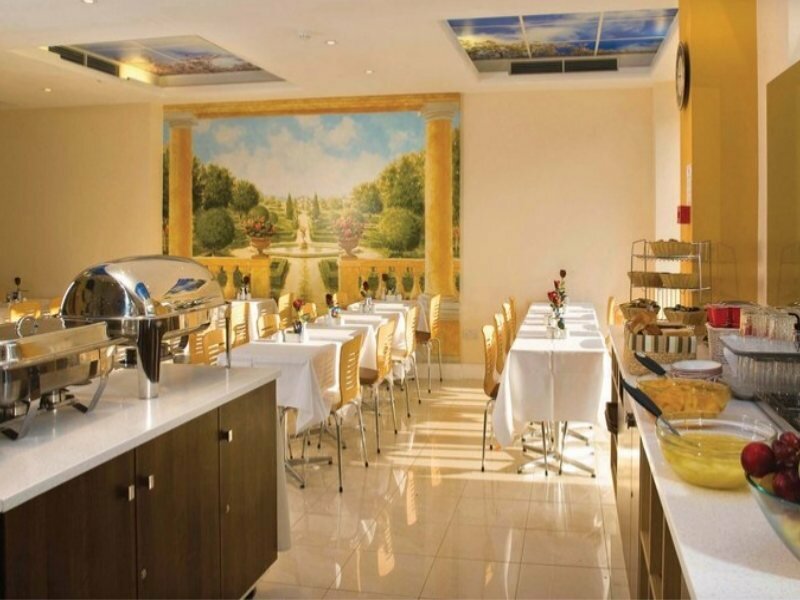 Фото Best Western Chiswick Palace & Suites