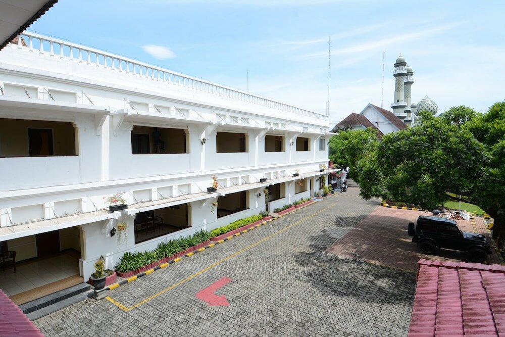 Фото Hotel Pelangi Malang