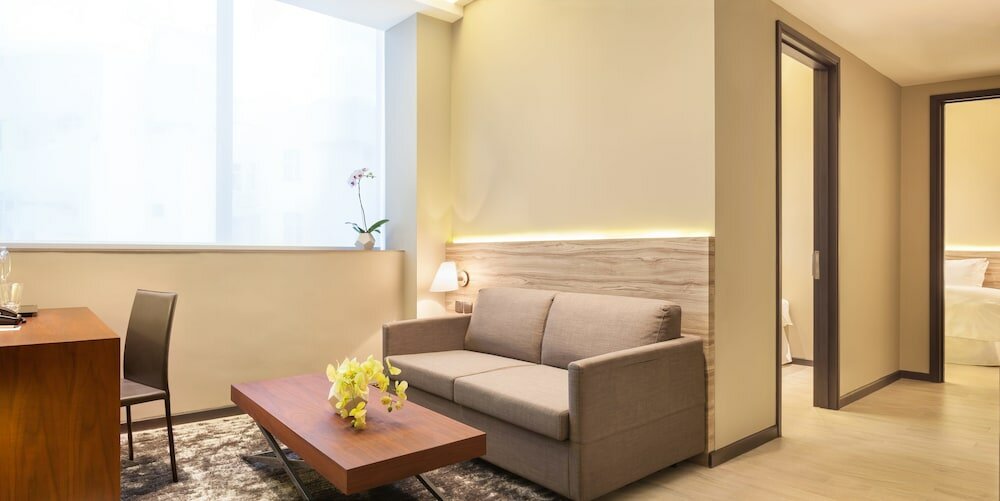 Фото Louis Kienne Serviced Residences