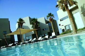 Гостиница The Sea Loft Boutique Chalets
