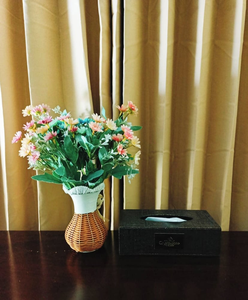 Фото Hotel Crystal Rose Sylhet